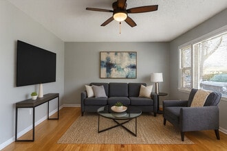 Building Photo - 703 SW 7 St