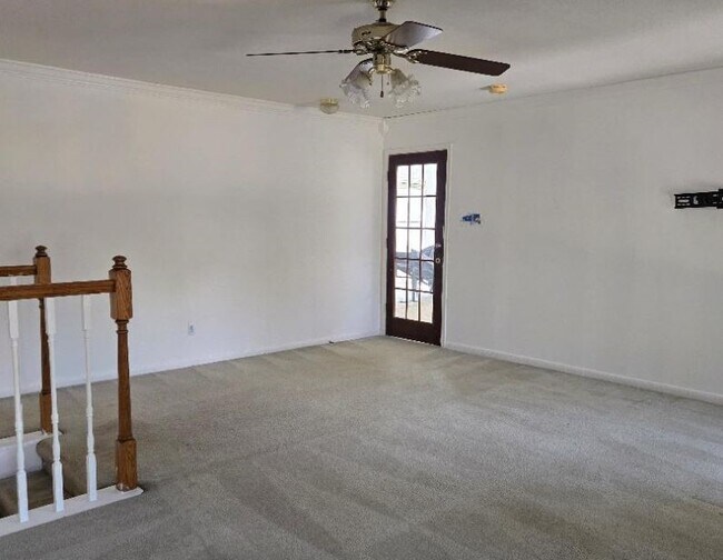 Building Photo - 19711 Dusty Creek Dr