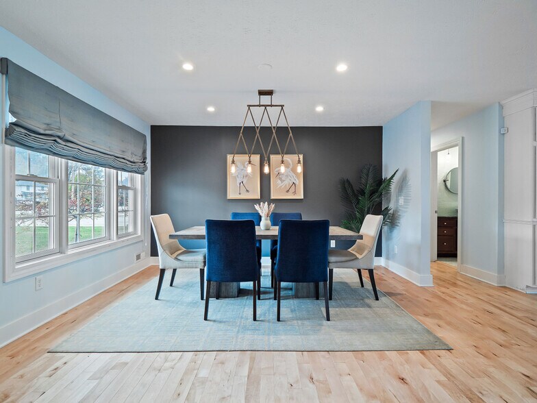 Building Photo - 32414 Lake Rd