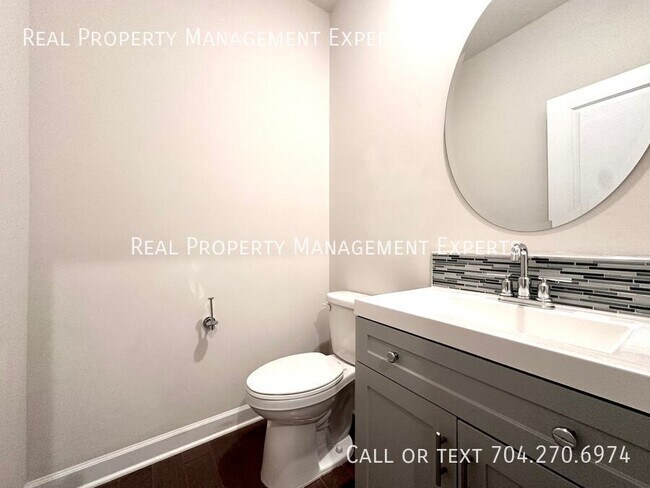 Building Photo - 3012 Striped Maple Ct