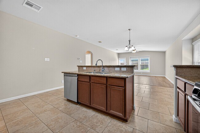 Building Photo - 5530 Casa Calvet Dr