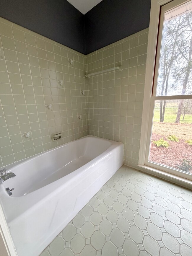 Building Photo - 2975 Hwy 119