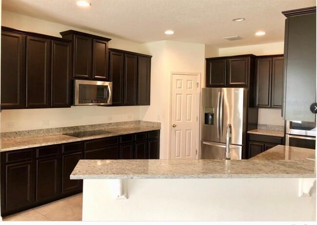 Building Photo - 14903 Fells Ln