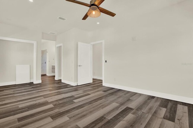 Building Photo - 1299 5th St S