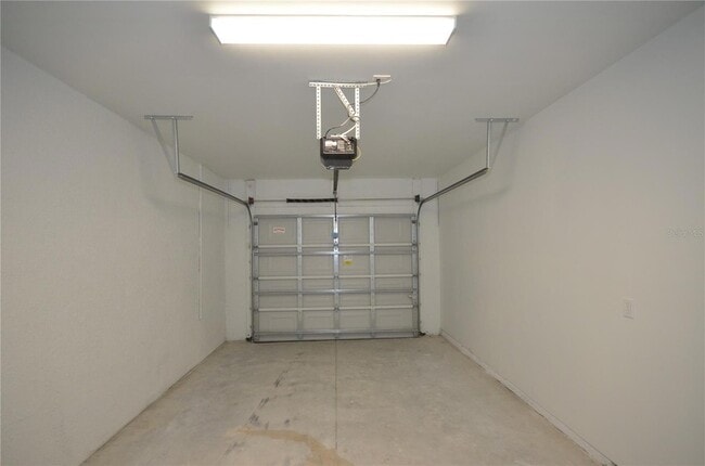 Building Photo - 2197 Davis Ct