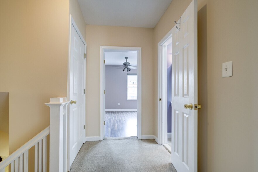 UPPER HALL - 450 Randolph St NW