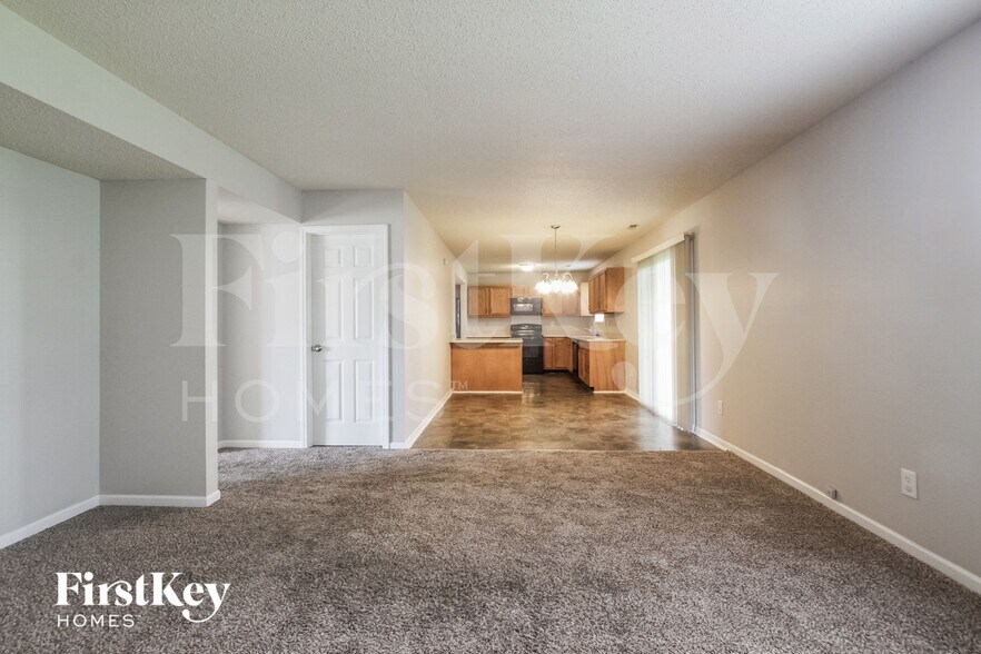Building Photo - 8942 Leffler Ln