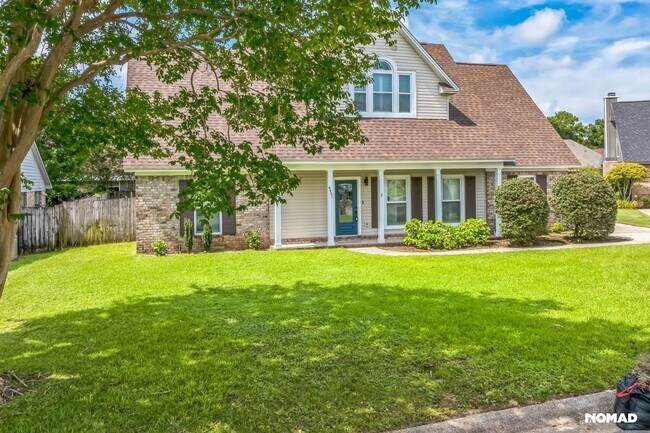 Building Photo - Spacious 4BR House in Pensacola; Pool