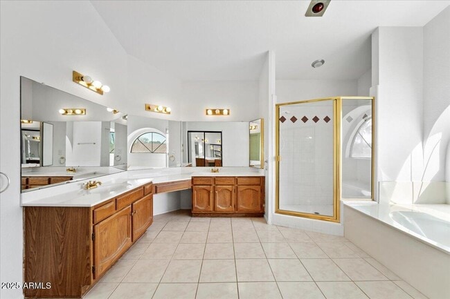 Building Photo - 15220 N 49th St