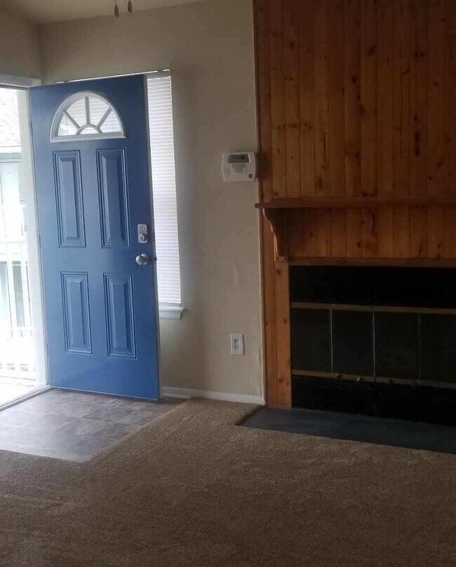 Building Photo - 622 spirit court