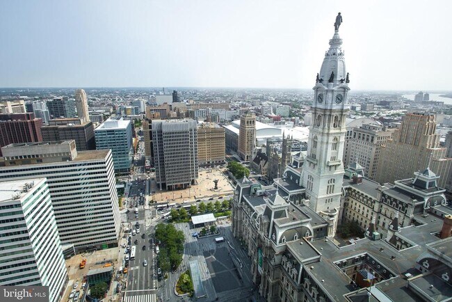Building Photo - 1414 S Penn Square