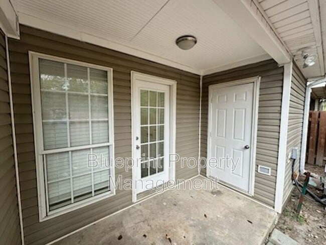Primary Photo - 210 Rocky Ridge Dr