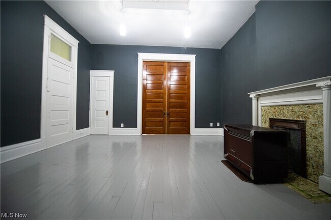 Building Photo - 641 Wheeling Ave