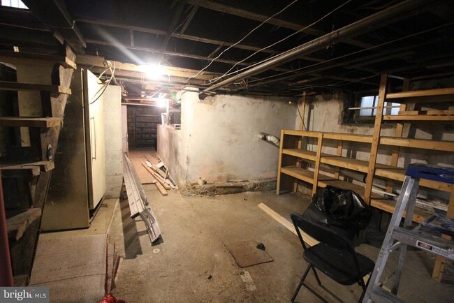 Building Photo - 417 Elmer St