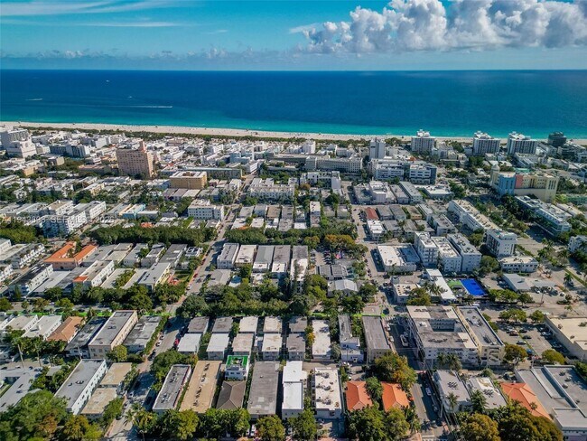 Building Photo - 631 Jefferson Ave