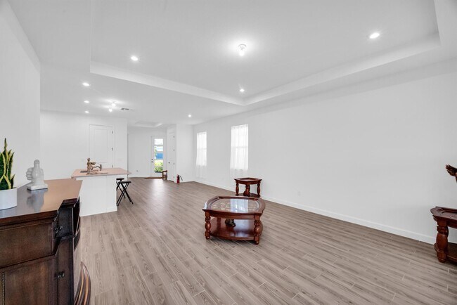 Building Photo - 9060 Remy Ln