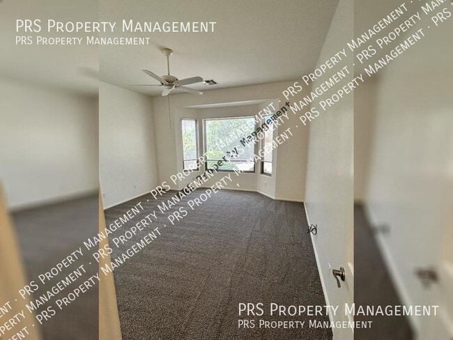 Building Photo - 8003 W Clara Ln