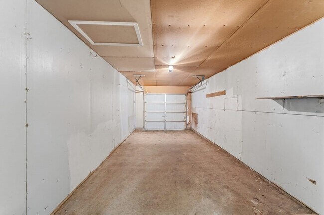 Building Photo - 1809 San Rafael St
