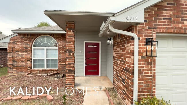 Building Photo - 9317 Apple Dr