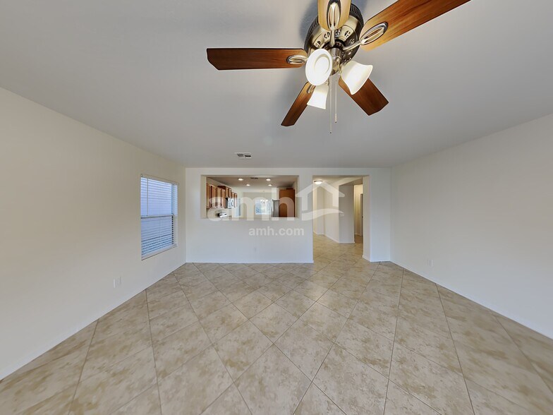 Building Photo - 4639 E Pinto Valley Rd