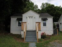 Building Photo - 2110 Hawthorne St