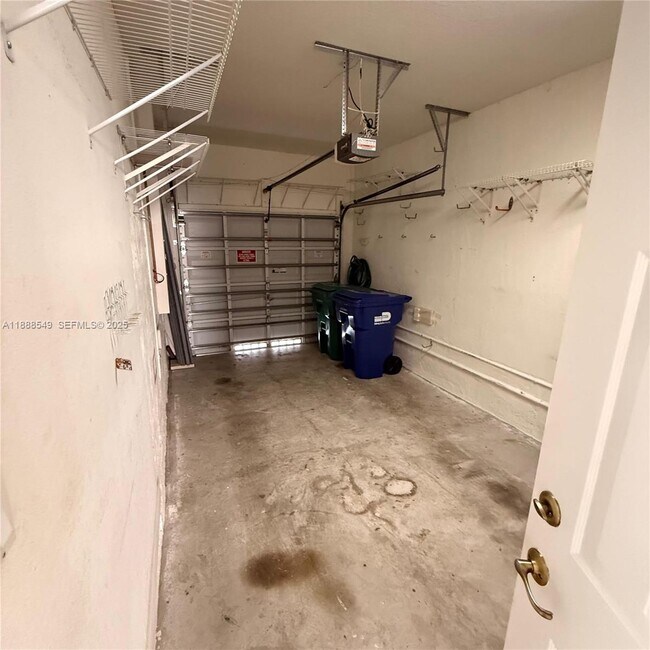 Building Photo - 12185 SW 125th Ct