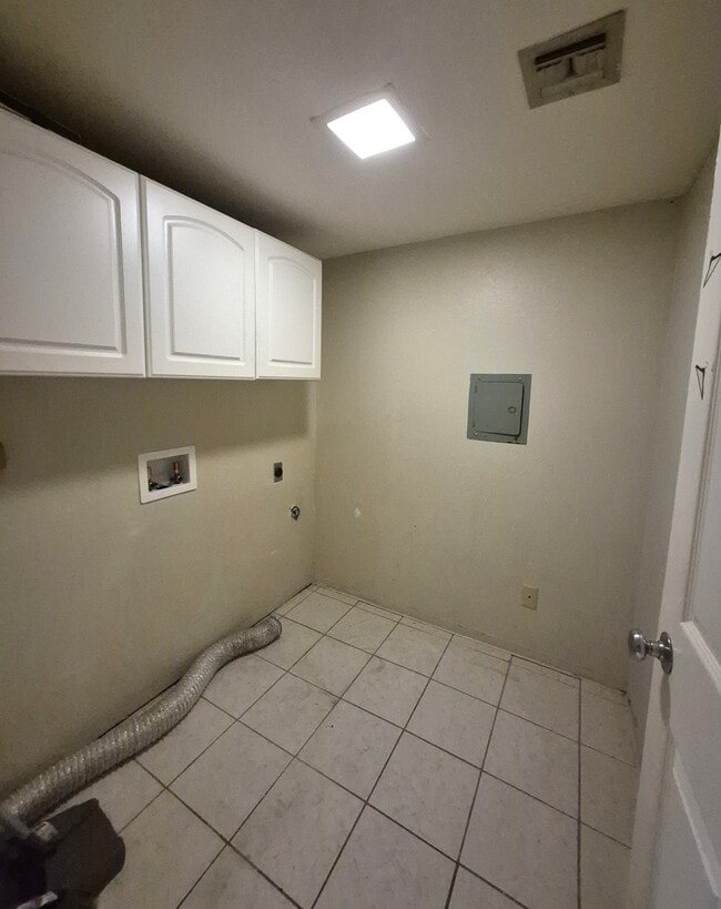 Building Photo - 5701 E Glenn St