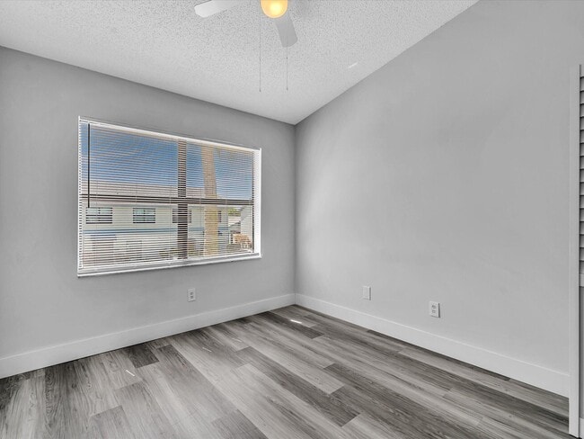 Building Photo - 9095 SW 21st Ct