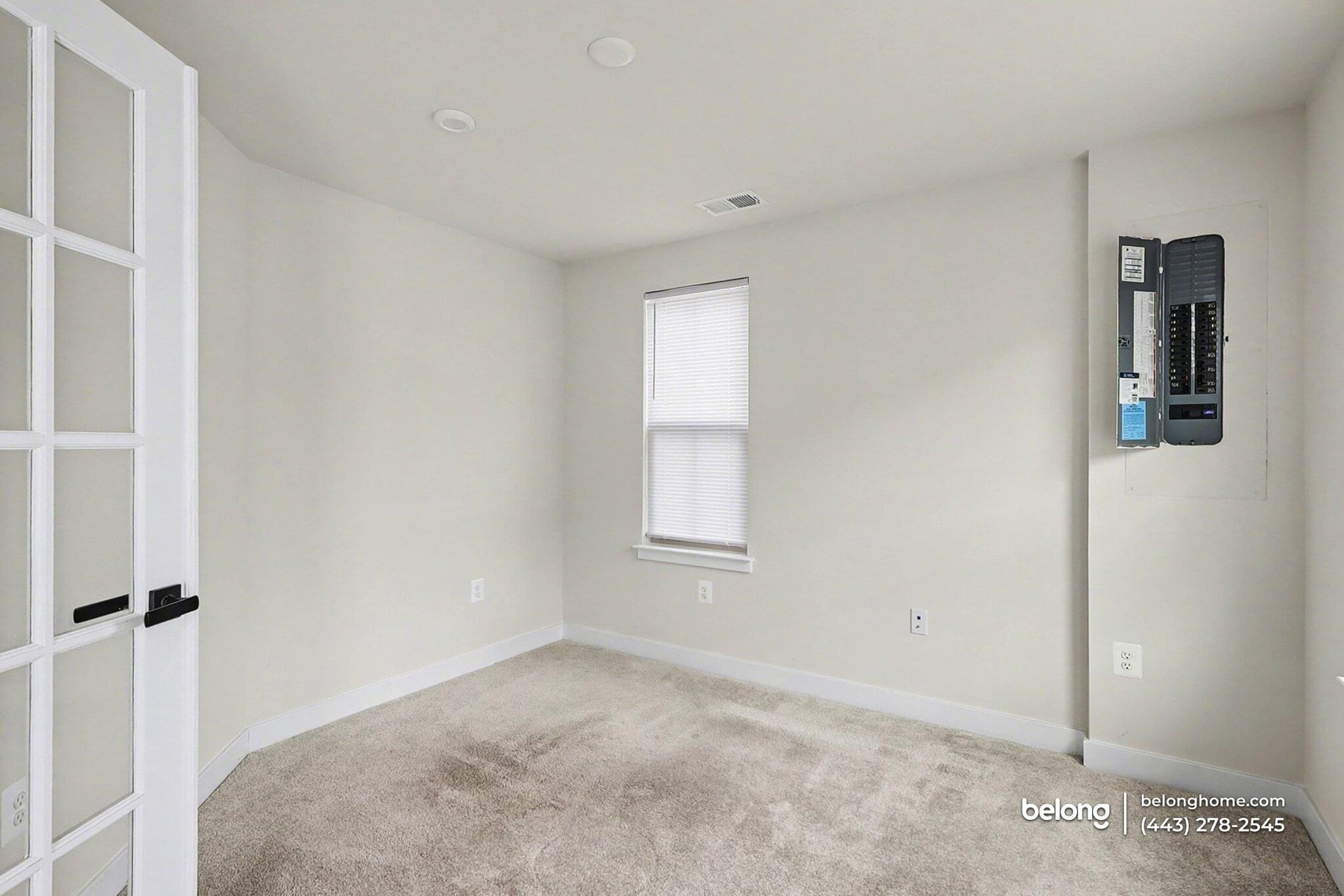 Building Photo - 6118 Northwest Dr