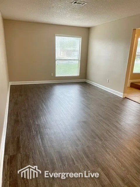 Building Photo - 37 Laiken Ct