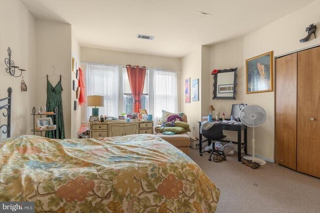 Building Photo - 846 Corinthian Ave