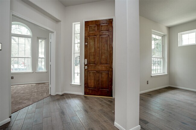 Building Photo - 5818 Pebble Bank Ln
