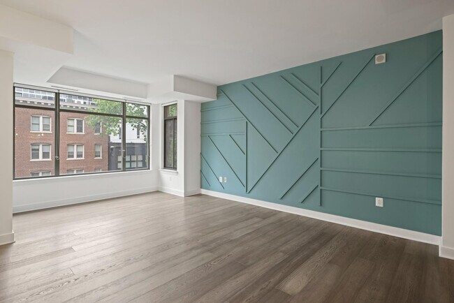 Building Photo - 2425 L St NW