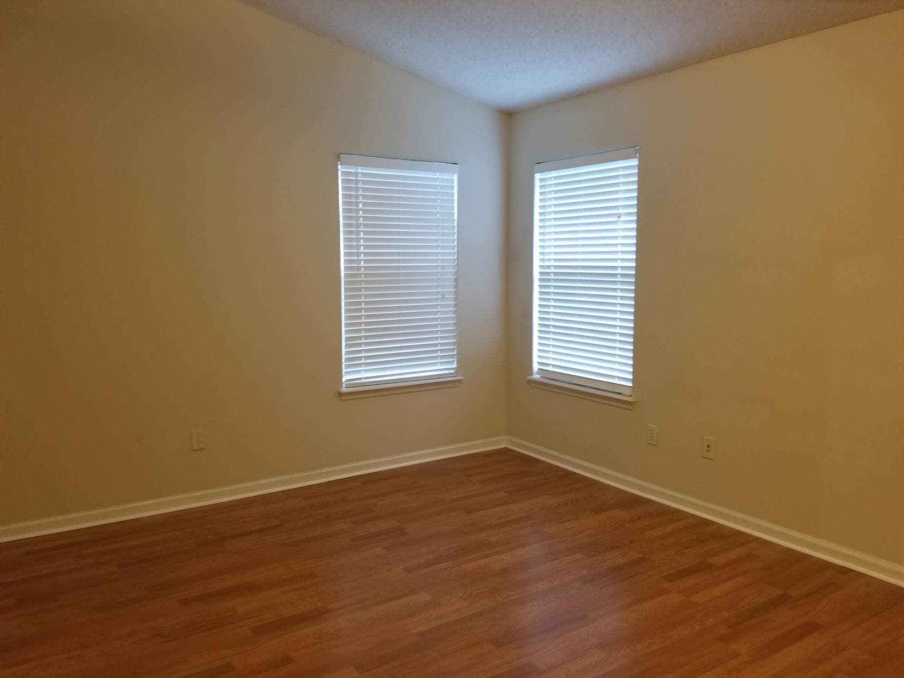 New Floors in the Master Bedroom! - 808 South Edenbridge Way