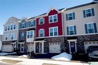 Building Photo - 2206 Cook Dr