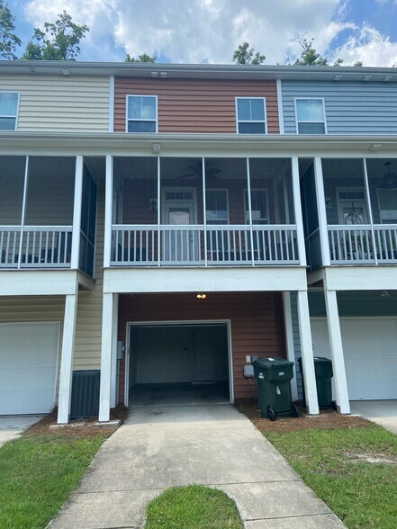 Building Photo - 1456 Roustabout Way