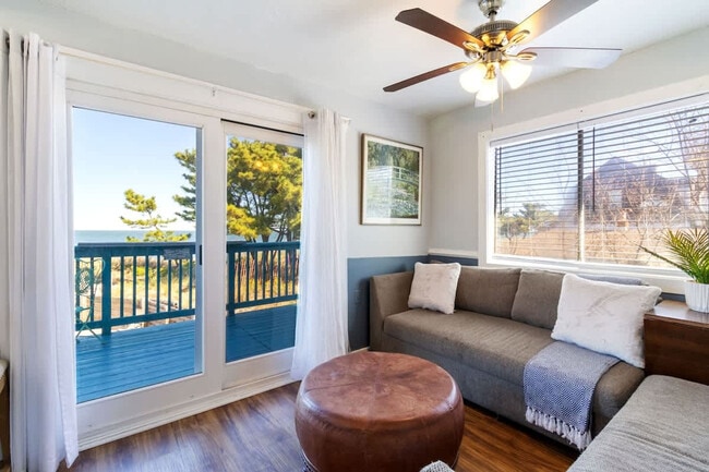 Primary Photo - 9714 11th Bay St