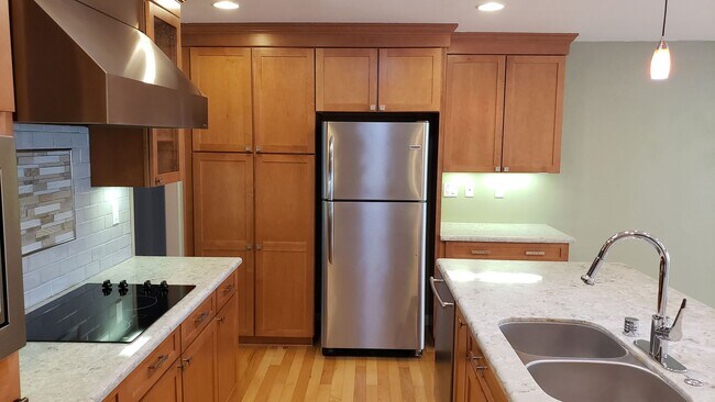 Building Photo - Charming 3BR/2BA Single-Family Home in Desirable Pleasanton Neighborhood!