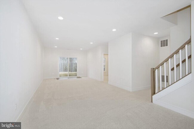 Building Photo - 120 Choke Cherry Ct