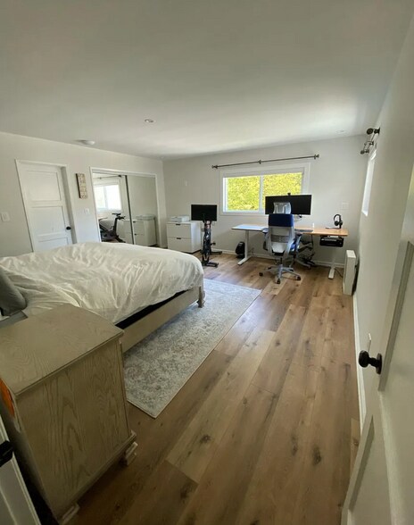 Building Photo - 5840 Allott Ave