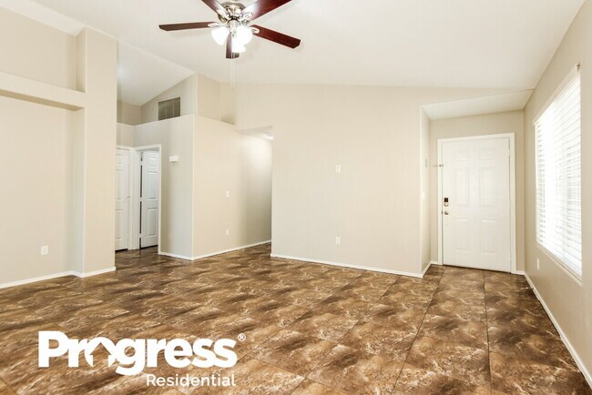 Building Photo - 2613 S Ananea