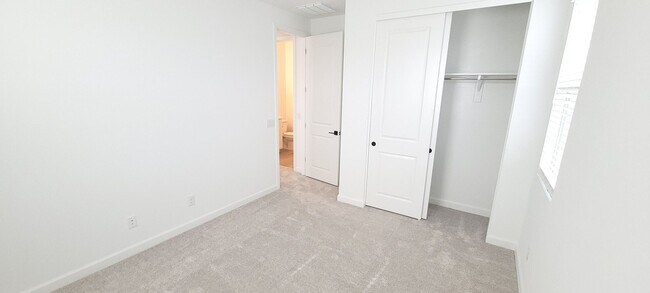 Building Photo - Union Park at Norterra