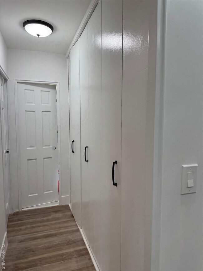 Building Photo - 61-45 98th St