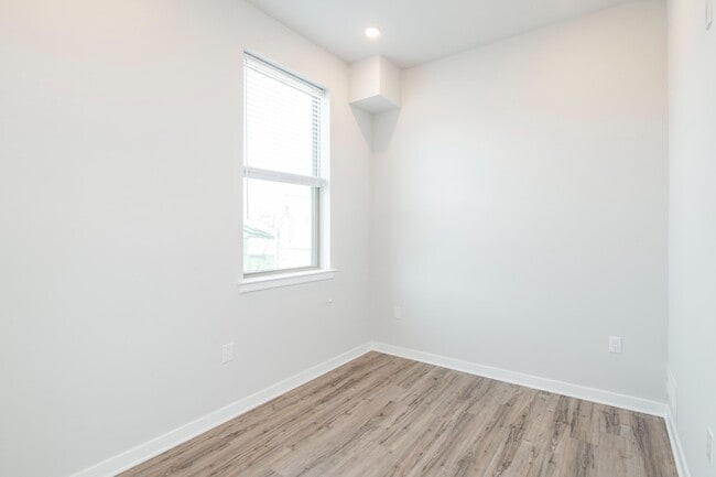 Building Photo - 1143 N 3rd St