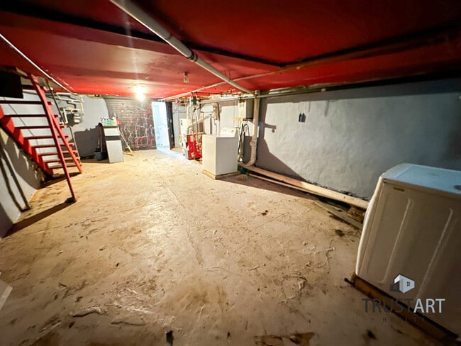 Building Photo - 3 Bedroom House in Belfield, Philadelphia