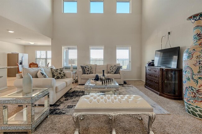 Building Photo - 18210 Stephanotis Trace