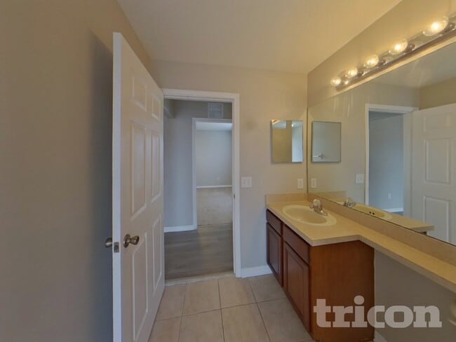 Building Photo - 4412 Windmill Pointe Dr