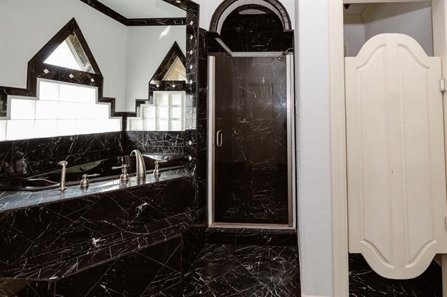 Building Photo - 624 Horseshoe Bend