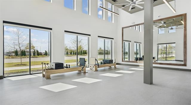 Building Photo - 3900 PGA Pkwy