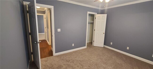 Building Photo - 1010 Newport Pkwy